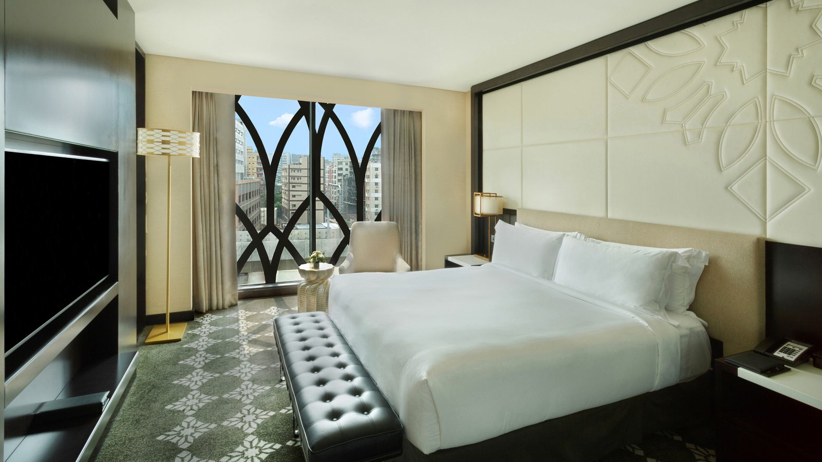 Deluxe Suite_1